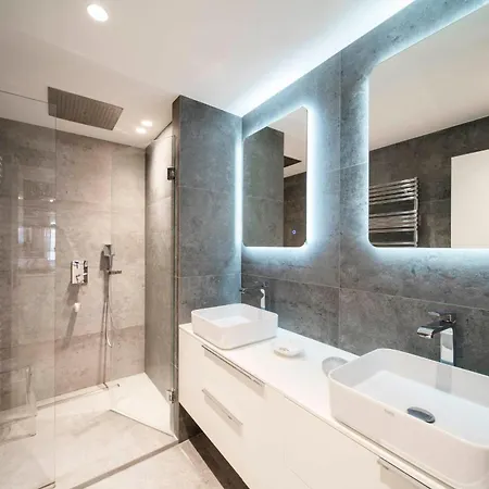 Appartement Ref 1924 - Croisette - Sea View For Rent