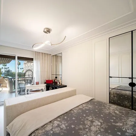 Ref 1924 - Croisette - Sea View For Rent Appartement Cannes